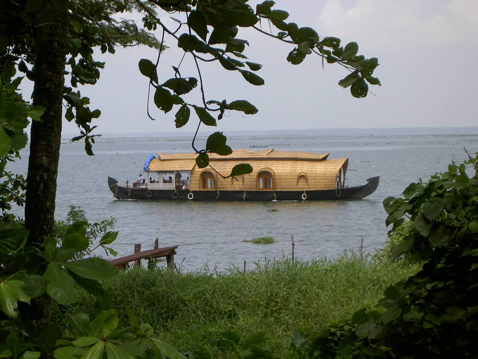 Kumarakam-House boat kotayam