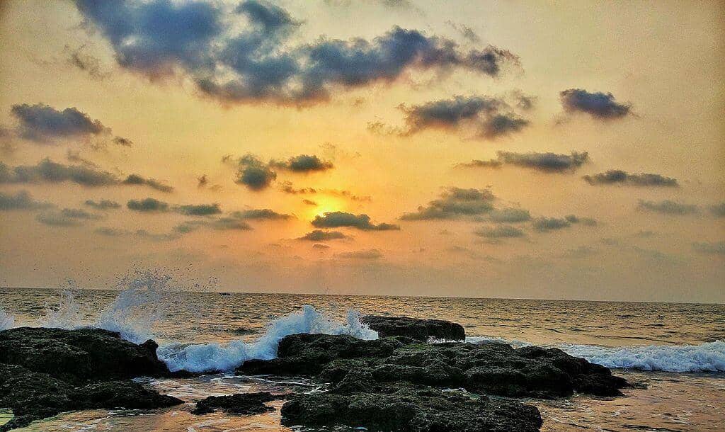 Sunset_at_Anjuna_beach